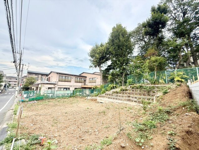 杉並区上井草2丁目　新築戸建　全2棟の外観|2026.07.27撮影

現地ご見学希望・資料請求などお気軽にお問い合わせ下さい！
03-5990-5201
