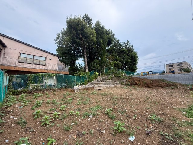 杉並区上井草2丁目　新築戸建　全2棟の外観|2026.07.27撮影

現地ご見学希望・資料請求などお気軽にお問い合わせ下さい！
03-5990-5201