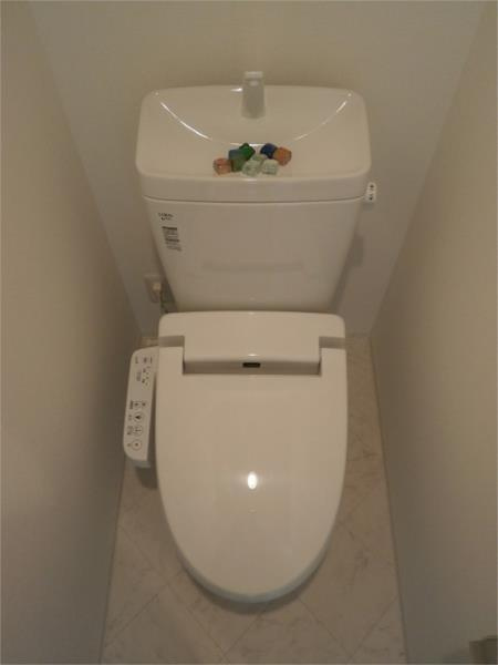 アイル日暮里弐番館のトイレ