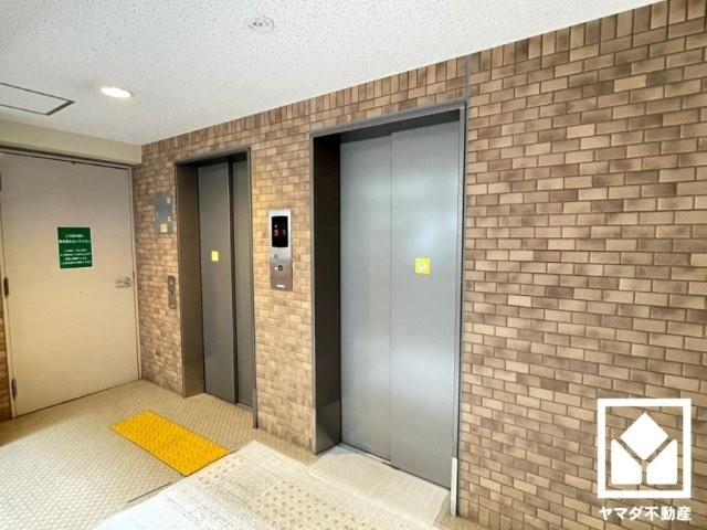 ルネセントラルタワーのその他共用部分|2基のエレベーターを設置し、待ち時間を短縮。快適な住まいへのアクセスをスムーズに。