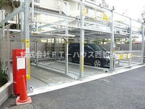 スカイグランデ船橋宮本の駐車場