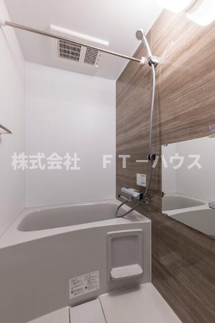 Ｌｕｃｅｎｔ船橋の浴室