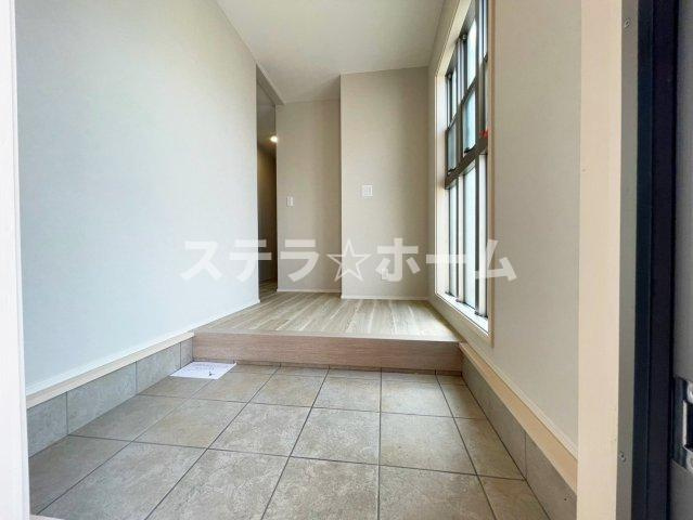 鳥飼西4 中古戸建の玄関|きれいな玄関です