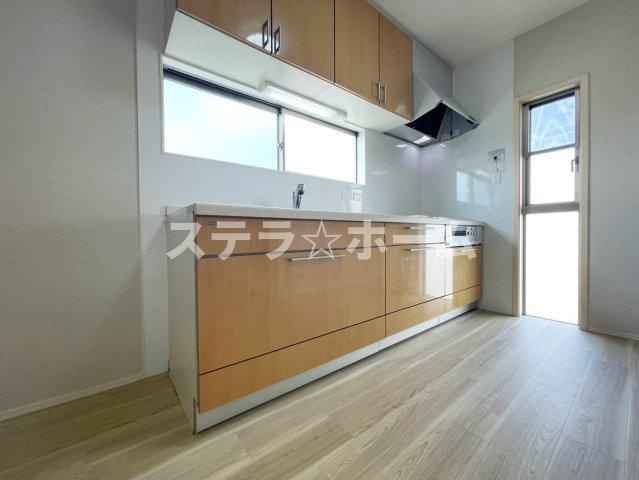 鳥飼西4 中古戸建のキッチン|きれいなキッチンです