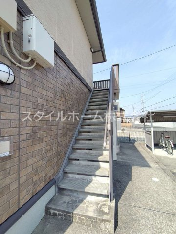 モナリエローザのその他