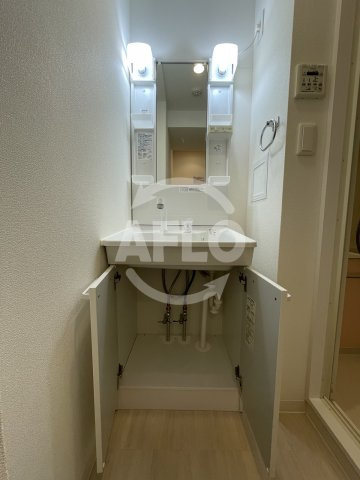 イーストヴィラ梅田の独立洗面台|イーストヴィラ梅田　独立洗面化粧台
