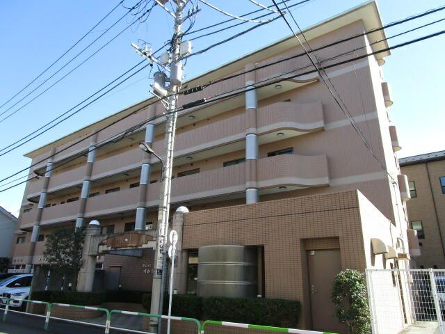 アランブラすがもの外観