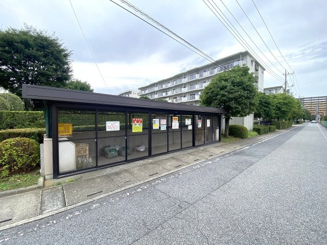 東鷲宮ニュータウン公園通り３－８号棟のその他共用部分|ゴミ捨て場