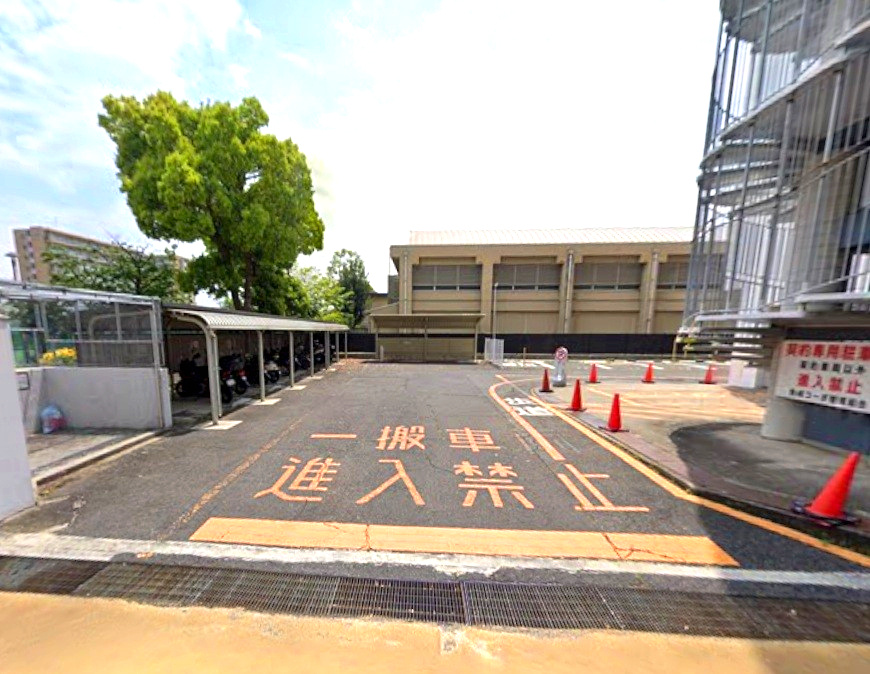 魚崎コーポの駐車場