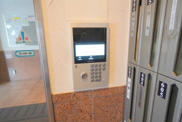 ◎茅ヶ崎市西久保　グランドビュー茅ヶ崎の防犯設備|訪問者の顔が確認できるモニター付きインターフォン☆