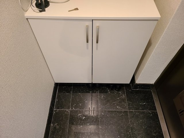 富士マンションの玄関|収納もある玄関です