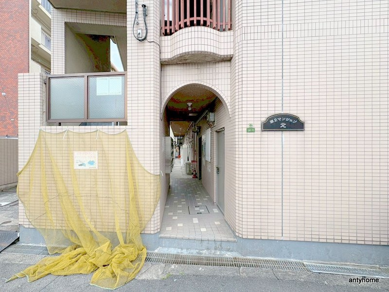 第２マンション北　仲介手数料無料のエントランス