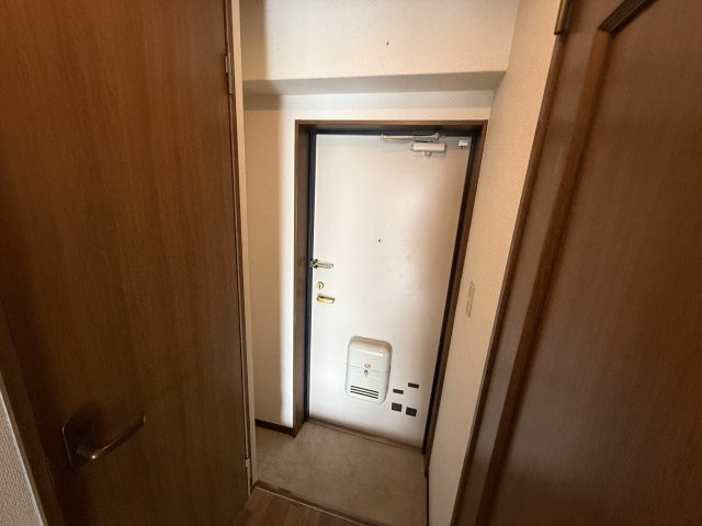 ブロード千里中央の玄関