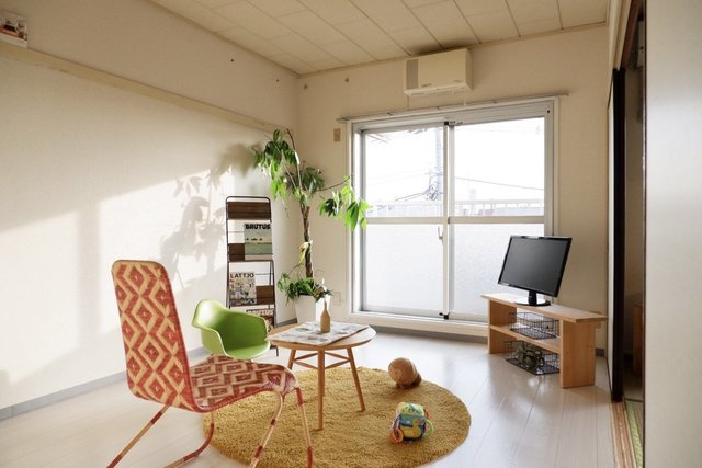 コートヴィレッジの洋室|他住戸の写真。家具・雑貨等は撮影用に設置されたものです。