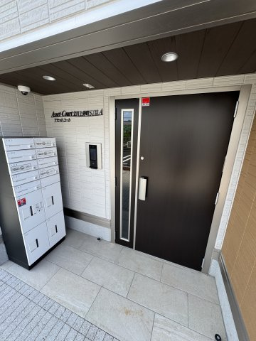 Asset-Court立川上砂町５丁目A棟のエントランス
