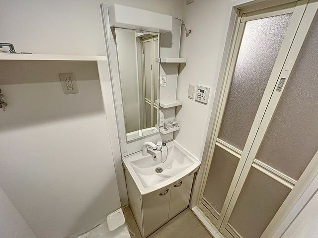 LIVIAZ KOBE LaMerの洗面所|同物件別部屋写真