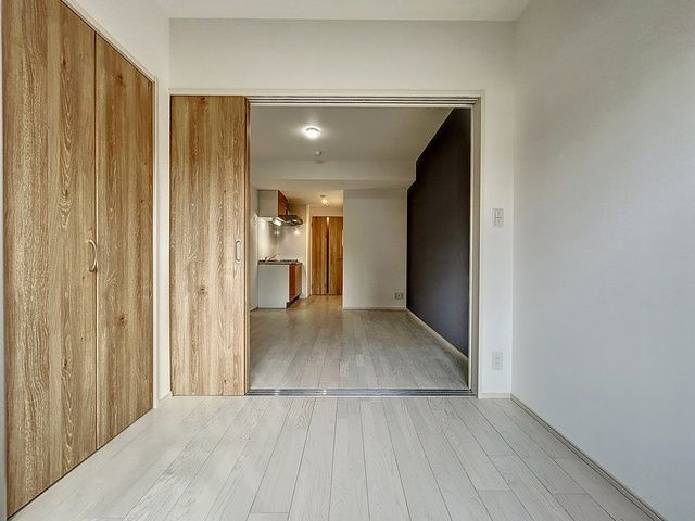 LIVIAZ KOBE LaMerの洋室|同物件別部屋写真