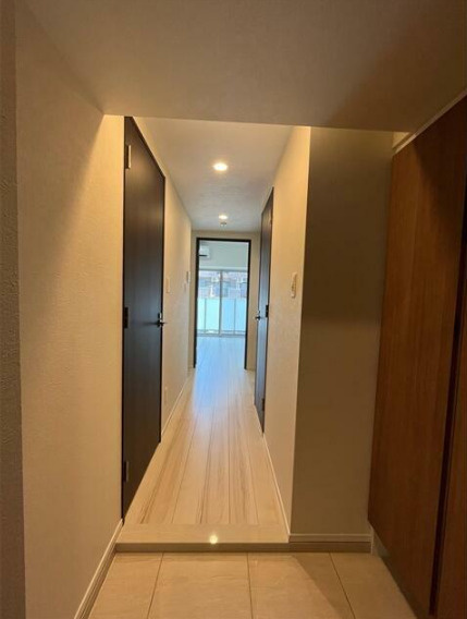 ＭＡＸＩＶ東府中(マキシヴヒガシフチュウ) の玄関