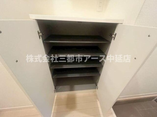 【収納】 | ＳＯＬＡＳＩＡｒｅｓｉｄｅｎｃｅ品川大井 | ＳＯＬＡＳＩＡｒｅｓｉｄｅｎｃｅ品川大井　は三都市アース中延店へお任せください！　ご内覧可能なお部屋は物件現地お待ち合わせご案内可能です！