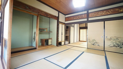 【和室】 | 三入南２丁目 | ◎１Ｆの和室８帖×２部屋
落ち着いた癒される空間