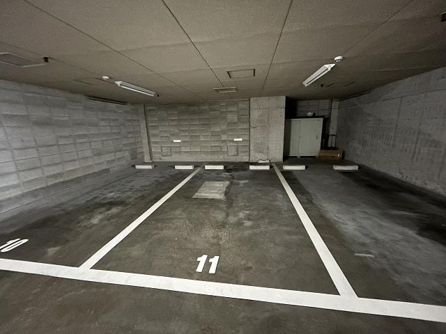 グラン・フェルティ東灘住吉川の駐車場
