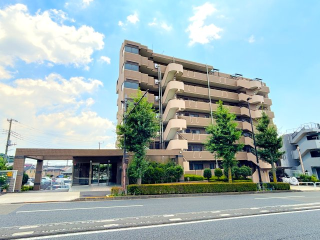 多摩境駅まで徒歩5分の東急ドエル・アルス多摩境。