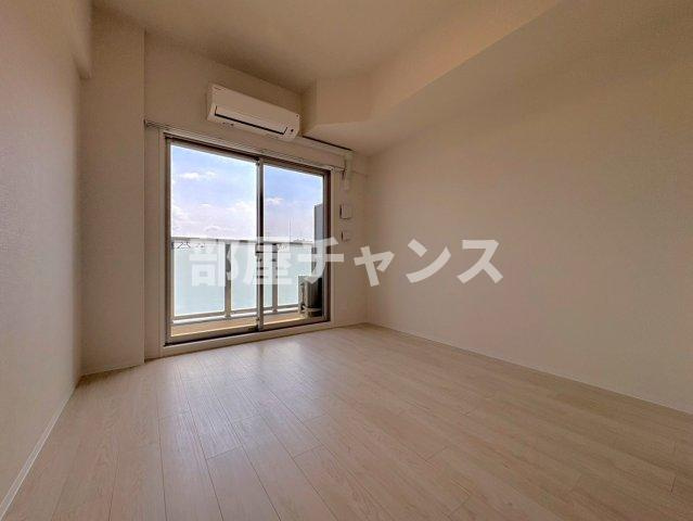 SOLメイクス新栄の居間・リビング