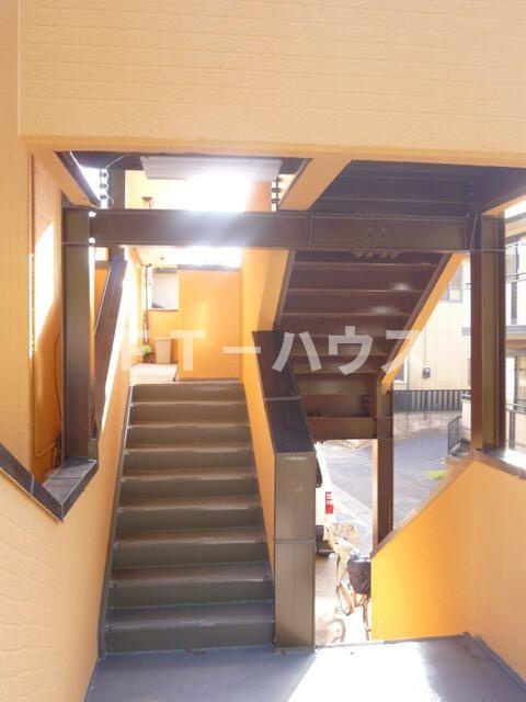 メゾン塩澤のエントランス