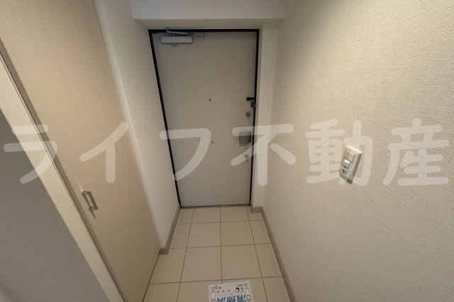 エステムプラザ大阪城パークフロントの玄関|落ち着いた玄関です