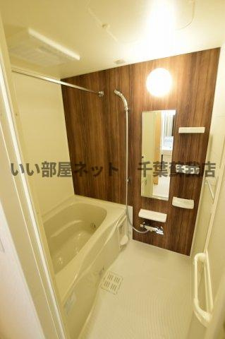 ヴィラ・コンフォートⅡの浴室|日々の暮らしに欠かせないお風呂です