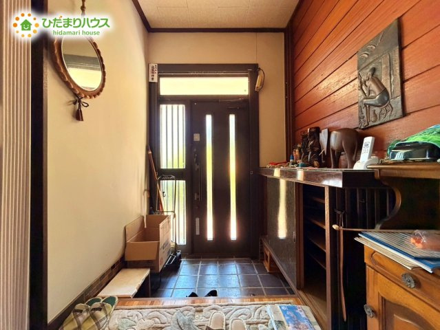 日立市西成沢町1丁目　中古戸建の玄関|丁度良い靴箱のサイズ♪