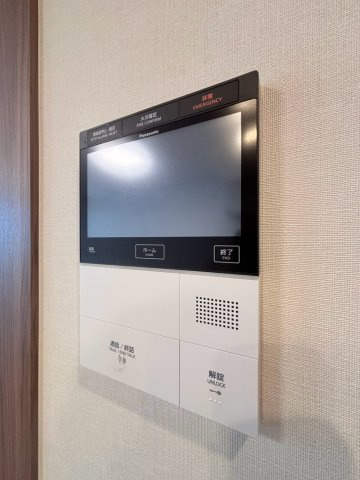 来訪者の目視確認ができます。
