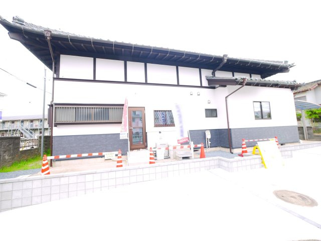 東金市南上宿　平屋中古戸建の外観|内外装リフォーム済み敷地約121坪駐車5台可能 リビング約16帖 都市ガス上下水 カスミ徒歩約10分
