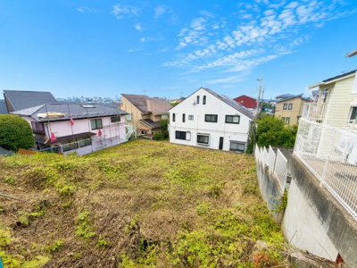【外観】 | ◆町田市玉川学園　売地◆ | ◆爽やかな青空の下に贅沢なほどに降り注ぐ陽光、豊かな居住性と、クオリティが見事に調和した住空間は、住まうことの喜びを感じさせてくれます。ゆとりある広い敷地で開放的なお住まいです。