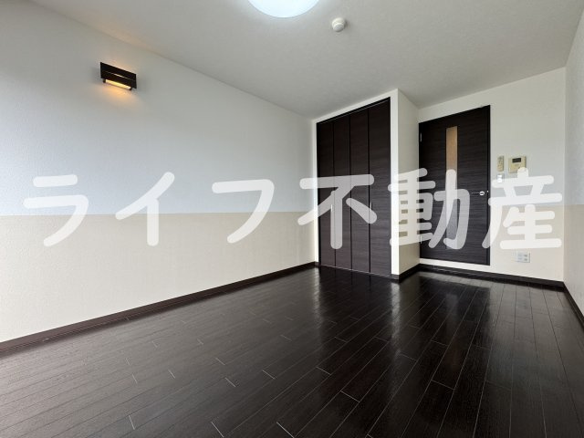 エグゼ大阪城東の洋室|個人の部屋や寝室として使える洋室です
