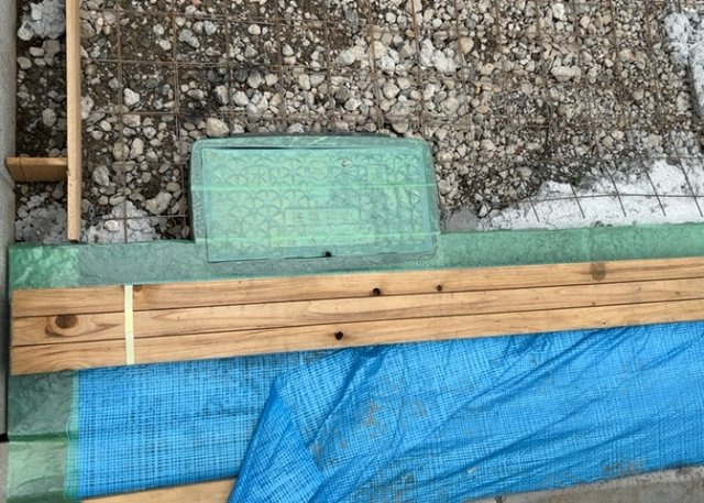 【設備】 | 敷地内には、散水栓や立水栓があります。水道水を直接利用できるため、水を運ぶ手間を省くことが出来ます。大量の水を必要とする洗車作業や清掃などに役立ちます。その他設備とあわせて、現地でご確認ください。