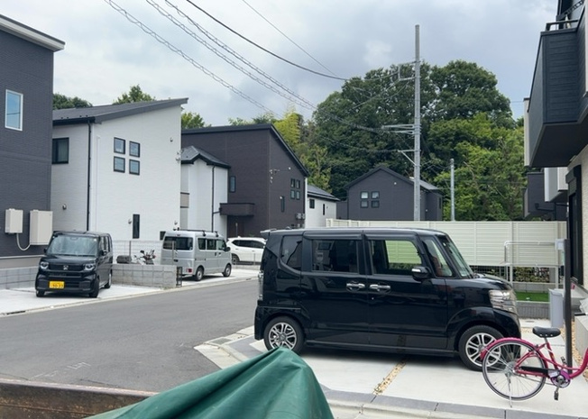【展望】 | 眺望を気にして物件を探す場合、前面に建物が建っていないか現地で確認しましょう！前面に建物があると景色はもちろん、日当たりや風通しにも影響が出てきます。住んだ時のことを想像しながら現地見学をしましょう。