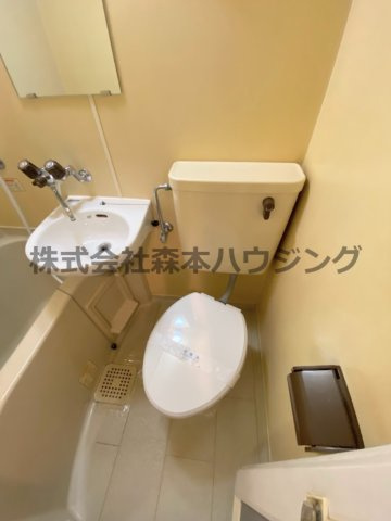 【トイレ】 | 　プレアール蔀屋本町 | 使いやすいトイレです