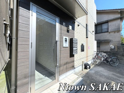 【エントランス】 | コーポSAKO | エントランスです