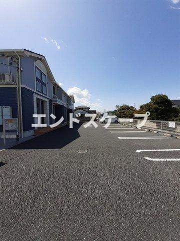 インテルメッツォ北藤の駐車場|高崎、前橋のお部屋探しはエンドスケープまで！お客様の理想お聞かせ下さい♪