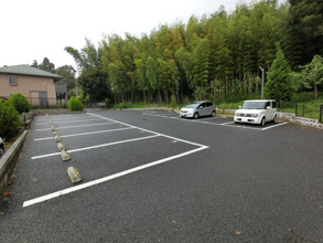 【駐車場】