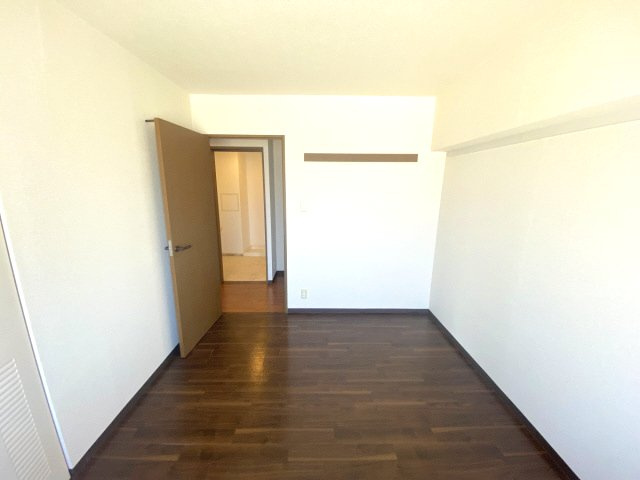 神戸市灘区灘北通６丁目の賃貸マンションの居間・リビング