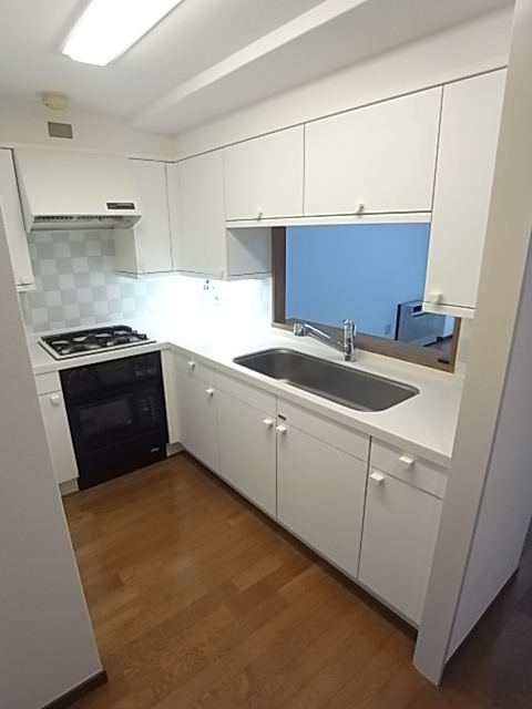 西宮市相生町の賃貸マンションのキッチン