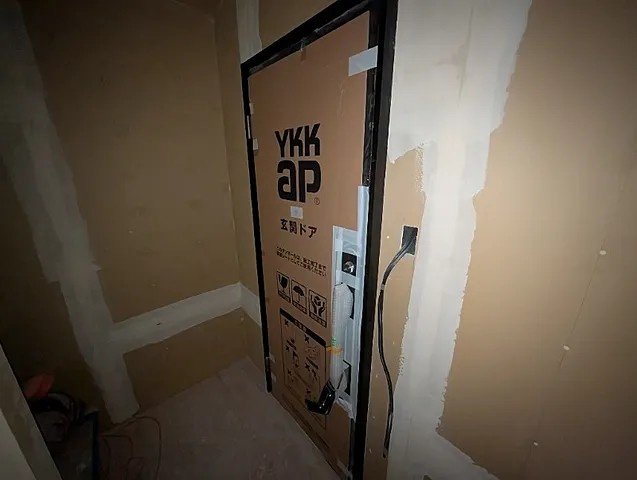 神戸市中央区元町通３丁目の賃貸マンションの玄関