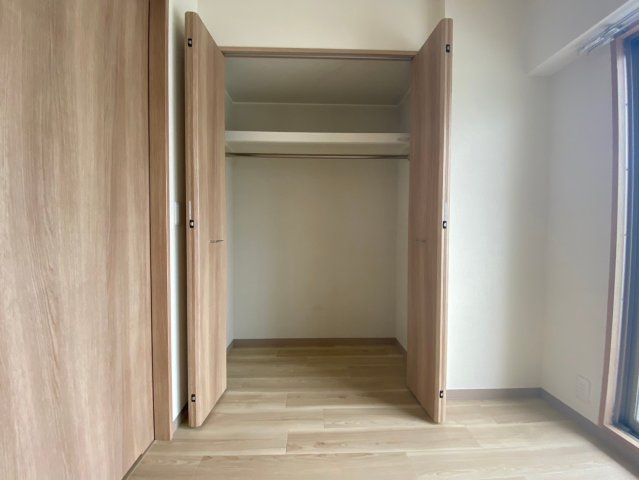 神戸市中央区磯辺通２丁目の賃貸マンションの収納
