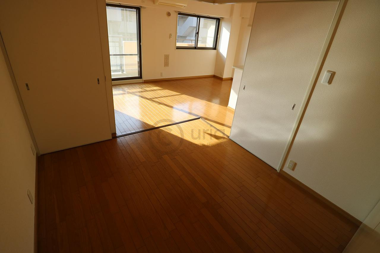 神戸市東灘区甲南町１丁目の賃貸マンションの洋室