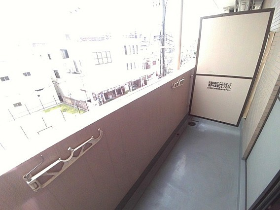 神戸市東灘区深江南町４丁目の賃貸マンションのバルコニー