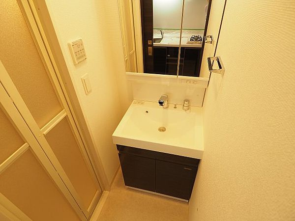 神戸市中央区下山手通９丁目の賃貸マンションの洗面所