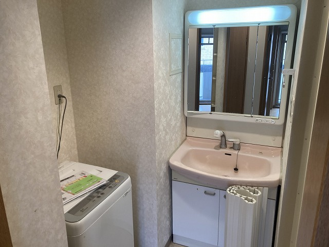 芦屋市大原町の賃貸マンションの洗面所