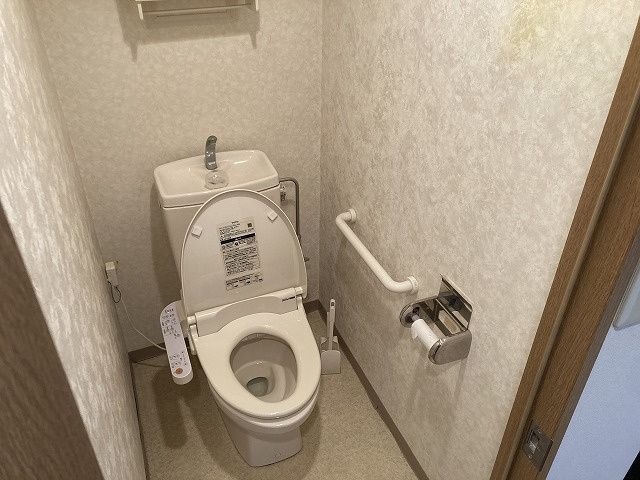 芦屋市大原町の賃貸マンションのトイレ
